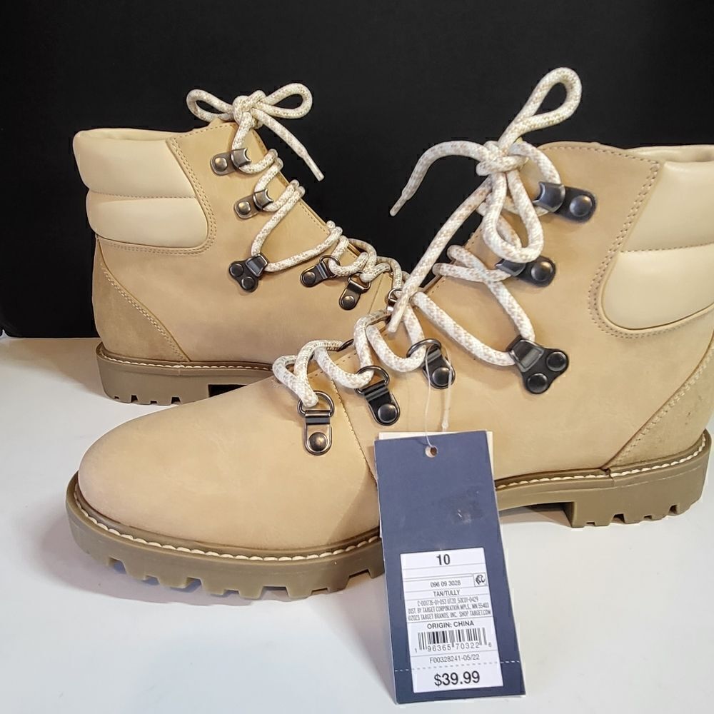 Universal Thread Women's Lace  Up Boots